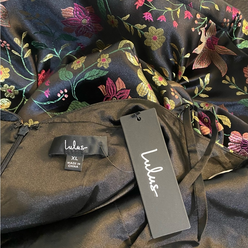 Lulu's Black Maxi Dress with Pink Floral Design - Picture 10 of 10